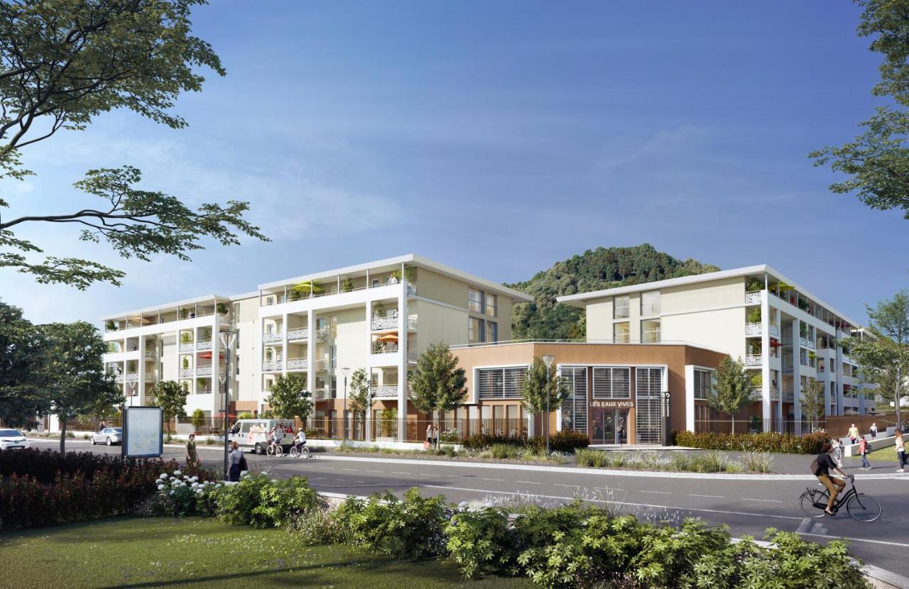 Residence Services Seniors Domitys Les Eaux Vives Дин Ле Бен Екстериор снимка